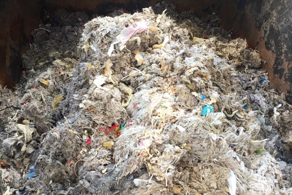 wet-wipes-in-bin.jpg
